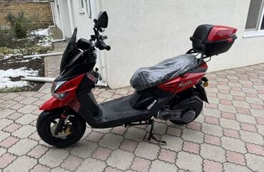 Скутеры: Скутер Suzuki, 150 куб. см, Бензин, Новый, В рассрочку