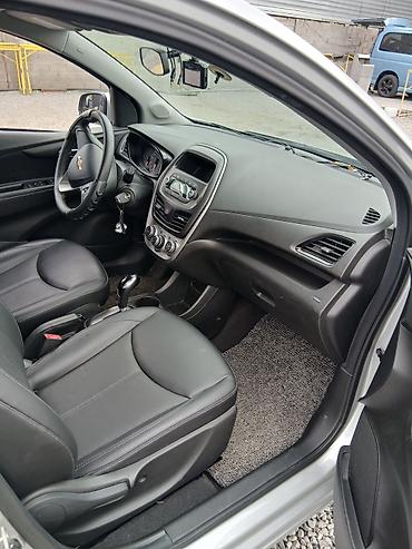 Chevrolet: Chevrolet Spark: 2017 г., 1 л, Вариатор, Бензин, Хэтчбэк — 7