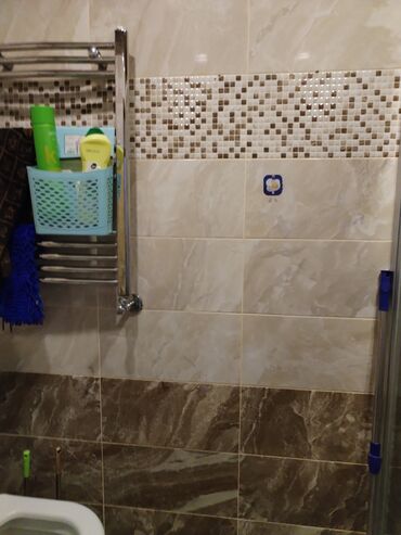 Uzunmüddətli kirayə mənzillər: Mənə xanım yoldaş lazımdı evin hər şəraiti var Xırdalan kirstal 2 — 5