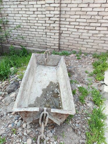 бадья для бетона: Бадья строительная. Растворго ото ынгайлуу. Карыто. Бетон ЖБИ Цемент