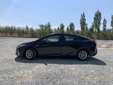 тайота 4ranner: Toyota Prius: 2020 г., 1.8 л, Электромобиль