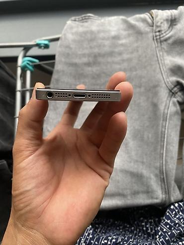 Уюлдук телефондор жана аксессуарлар: IPhone SE (1‑го поколения), 4" Space Gray - Компактный корпус в — 2