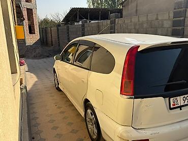 юбка на стрим: Honda Stream: 2001 г., 2 л, Автомат, Минивэн — 4