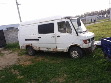 даф 95 салон: Mercedes-Benz : 1994 г., 2.2 л, Механика, Дизель, Бус