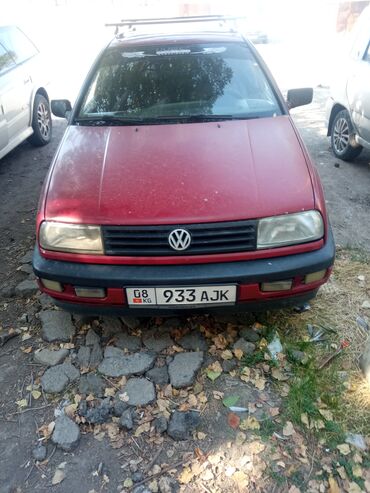 гур на венто: Volkswagen Vento: 1993 г., 1.8 л, Механика, Бензин, Седан