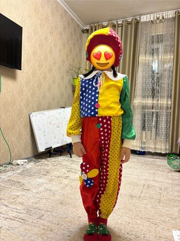 детский карнавальный костюм зорро: Продам костюм клоуна. На 5/6 лет. Цена 1600