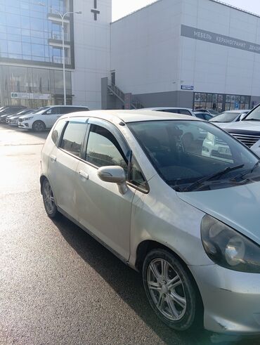 Honda: Honda Fit: 2002 г., 1.3 л, Вариатор, Бензин, Универсал