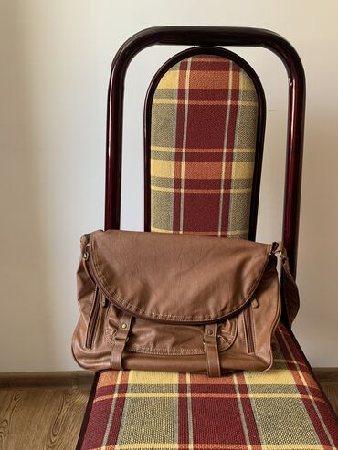 сумка коричневая: Сумка портфель в винтажном стиле