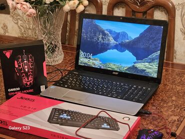 netbook acer: İşlənmiş Acer TravelMate, 17 ", Intel Core i3, 1 TB, Ünvandan götürmə