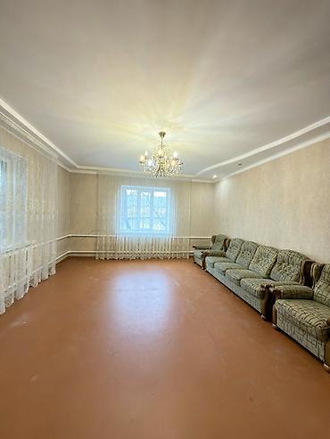 Продажа коттеджей и домов: Кирпичный дом в Новопокровке. - Планировка: 5 комнат, общая площадь — 2