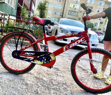 детский велоколяска: Продаю велосипед
Почти новое
Пользовались пол года