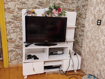 işlemiş darvazalar: Hamiya salamlar 82 ekrandi samsung firmasidi hec bir problemi yoxdu