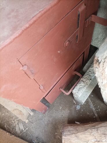 железный печ: Металлическая печь-буржуйка с варочной поверхностью - Топка с