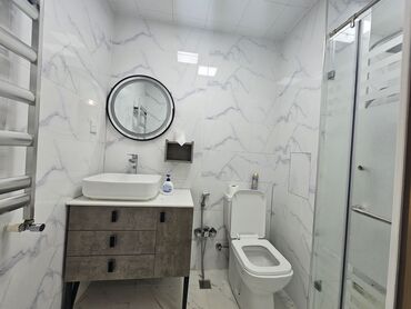 аренда квартир долгосрочно: Günəşlidə 33 polis bölməsinin arxasında 9/8 çi mərtəbəsi 2 otaq kombi