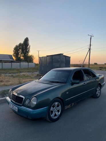 Mercedes-Benz: Mercedes-Benz E-Class: 1996 г., 3.2 л, Автомат, Бензин, Седан