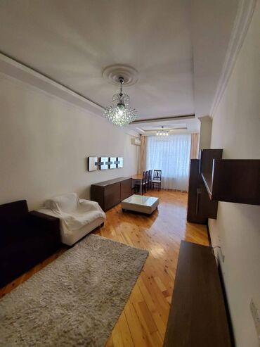 Yeni tikili: 3 otaqlı, Yeni tikili, 80 kv. m — 1