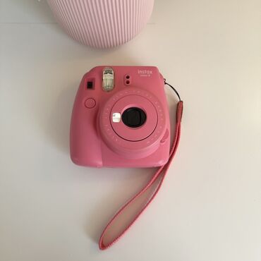 Fotoaparati: Ovaj ružičasti Fujifilm Instax Mini 9 fotoaparat omogućava trenutno — 6