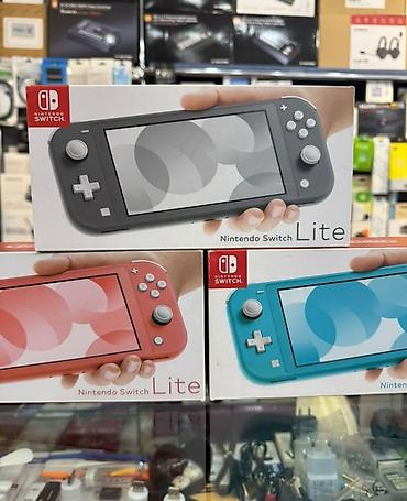 Nintendo Switch Lite portativ oyun konsolu. Kompakt və yüngül