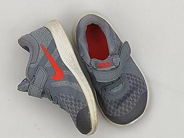 tshirt nike: Buty sportowe Nike, 22, Używany — 1