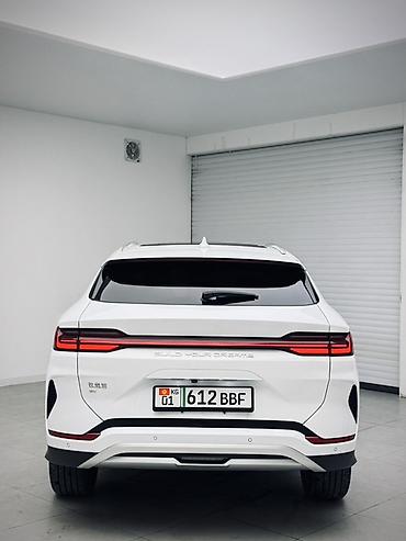 камера на 16: BYD Song Plus: 2023 г., Робот, Электромобиль, Кроссовер — 5