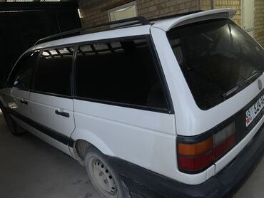 Volkswagen: Volkswagen Passat Variant: 1992 г., 1.8 л, Механика, Бензин, Универсал — 4