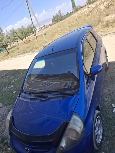 самые дешёвые авто: Chevrolet Spark: 2017 г., 0.1 - engine capacity л, Автомат, Бензин, Хетчбек