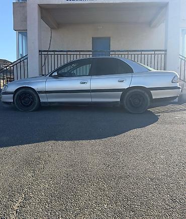 Opel: Opel Omega: 2 l | 1999 il Sedan — 3