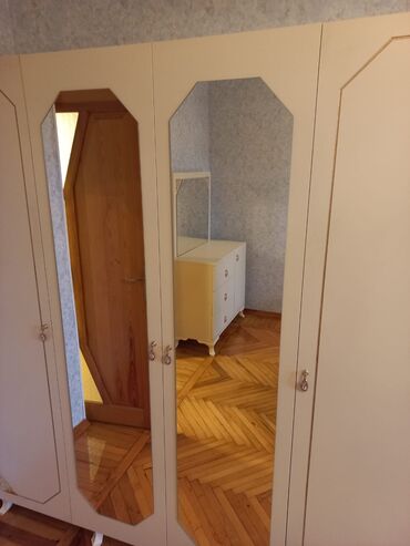 Uzunmüddətli kirayə mənzillər: Neftçilər Məlhəm Hospitalın yanı. kohnə tikili 5 mərtəbənin 2-ci — 7