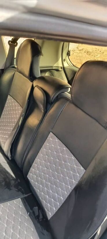 Honda: Honda Jazz: 2009 г., 1.4 л, Автомат, Бензин, Хэтчбэк — 14