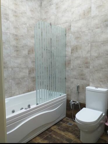 Duş kabinaları, arakəsmələr: Yeni Üstü açıq kabina, Düzbucaqlı, Pulsuz çatdırılma — 24