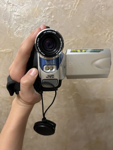 videokamera stativ: Mohtewem bir kamera ☺️ Sifir problem, mohtewem keyfiyyet, coox cox az