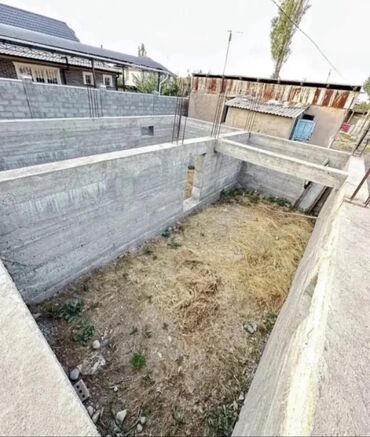 участок или времянка алтын ордо по ул анкара ж м алтын ордо по ул горького: 9 соток, Для строительства, Красная книга