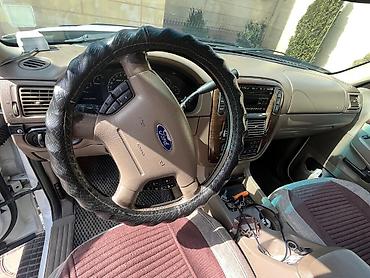 Ford: Ford Explorer: 2002 г., 4 л, Автомат, Газ, Внедорожник — 9