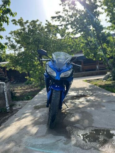 Мотоциклы: Спортивный мотоцикл классического форм‑фактора с полным обвесом — 8