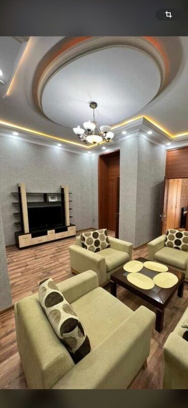 Uzunmüddətli kirayə mənzillər: Tam mebellı mənzil – geniş və işıqlı - Zövqlə dizayn edilmiş zal — 2