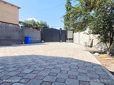 Продажа коттеджей и домов: Продается шикарный 2-этажный дом в ж/м Арча-Бешик! (500 метров от — 15