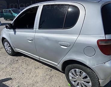 mazda 323f akp: Toyota Yaris: 1999 г., 1 л, Механика, Бензин, Хэтчбэк — 4