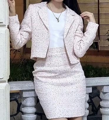 etekler: Zərif qadın kostyumu – 2 hissəli dəst XS - Parça: teksturalı tweed — 1