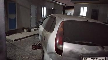 honda accent: Серебристый хэтчбек компакт‑класса. Основные характеристики: - Кузов — 2