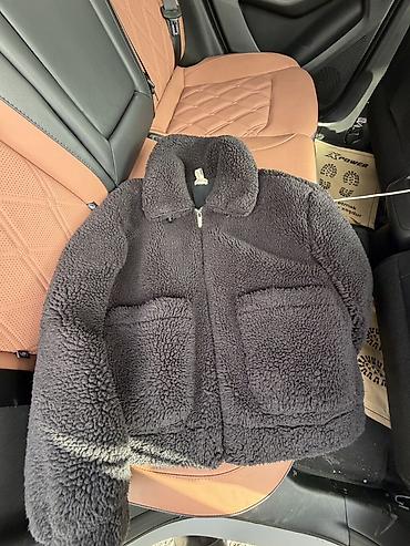 кожаная куртка мужская: Kurtka qara XS razmer,PULL & Bear marka — 1