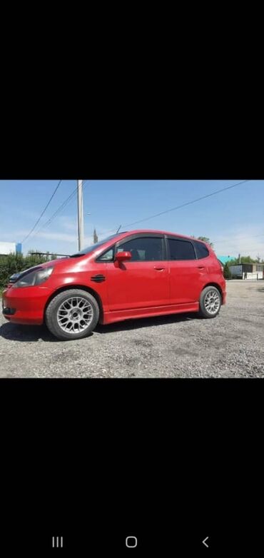 ось на прицеп: Honda Fit: 2001 г., Вариатор, Бензин, Хэтчбэк