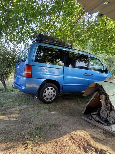 дом на колесах авто: Mercedes-Benz Vito 230D (W638), синий минивэн. Основные