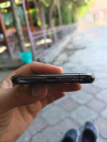 часы арабик: IPhone Xs, Б/у, 256 ГБ, Black Titanium, Зарядное устройство, Чехол, 65 % — 4