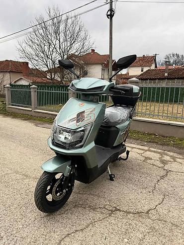car zrenjanin: 1 NE registruju se imaju pedale I lanac. Jačina 250 vati, 60 V, 25ah — 4