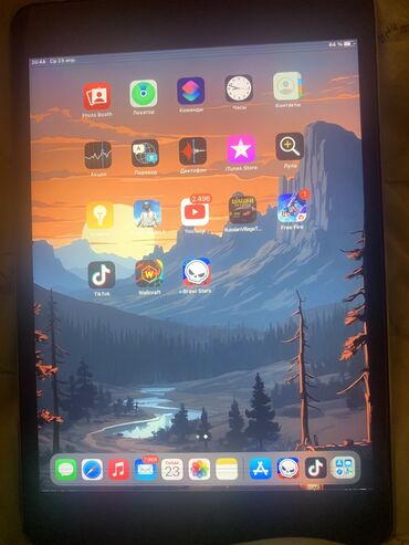 ipad 3 mini: 4 mini bu qiymete 4 mini yoxdu tecili satilir 64gb ekranda alta uste