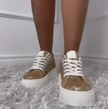 Women's Sneakers and athletic shoes: 38 — 4
