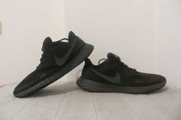 obuća lenka čačak 👠 👡 👢👟: NIKE model BQ br 49 33cm unutrasnje gaziste stopala, patike nikakve