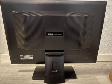 Monitori: Monitor br.104 Benq 22 inca, uvoz Svajcarska Napomena : Monitor ima — 9