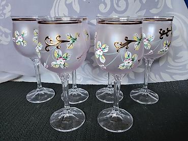 svetlo zelena: Case nove,model 3 bohemija kristal za vino iz 70ih godina. Case za — 10