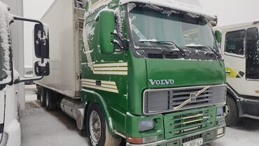 машина volvo: Volvo 460 1999-года 
термо будка, 10 тоник
